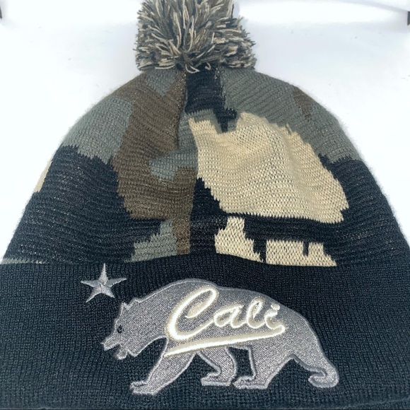 Cali Beanie - Picture 2 of 6